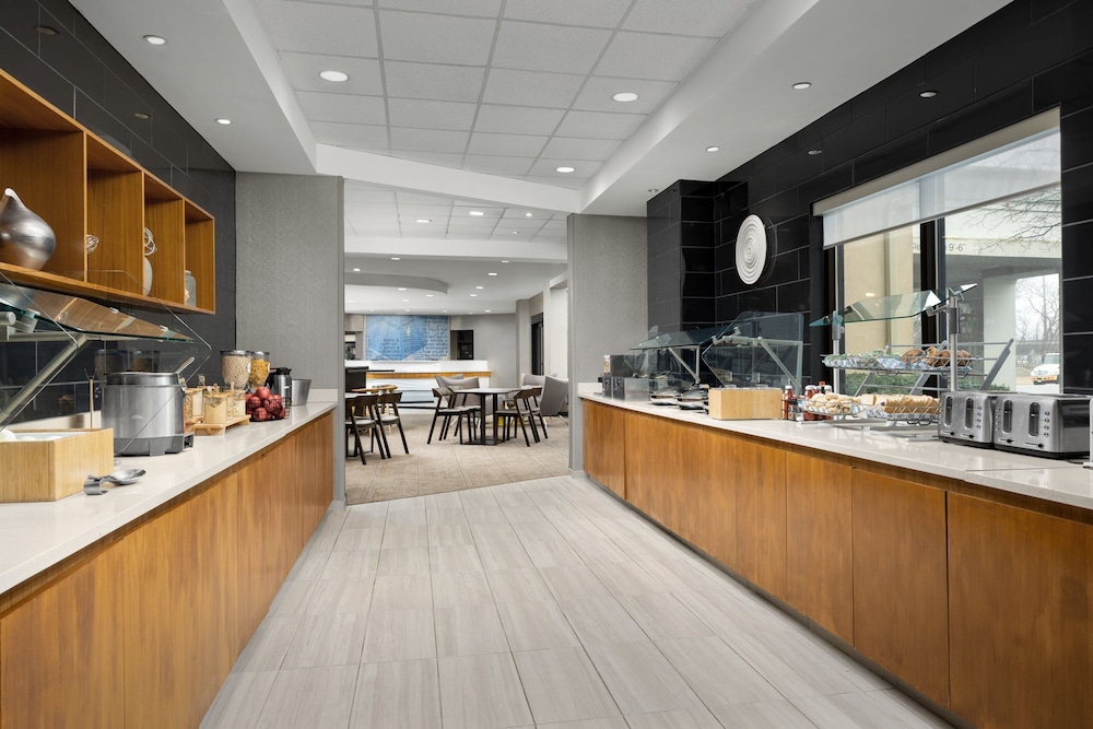 SpringHill Suites by Marriott Boston Peabody - photo 18
