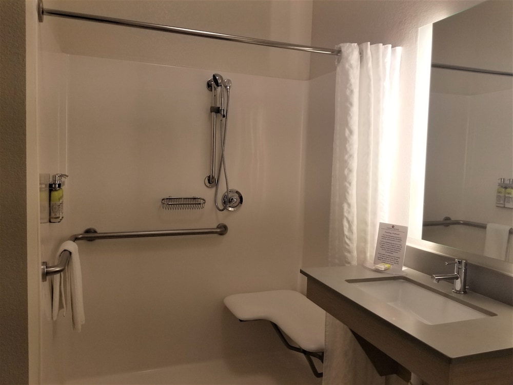 Candlewood Suites Apex Raleigh Area by IHG - photo 20