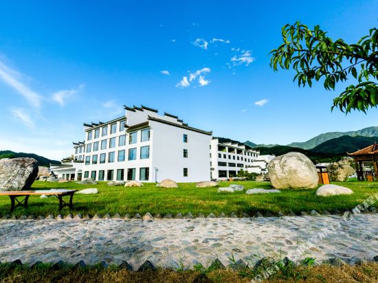 Caihonggu Holiday Hotel — hotel in Laizhou