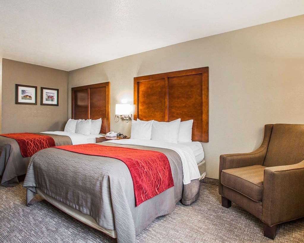 Comfort Inn Marshalltown South - photo 14