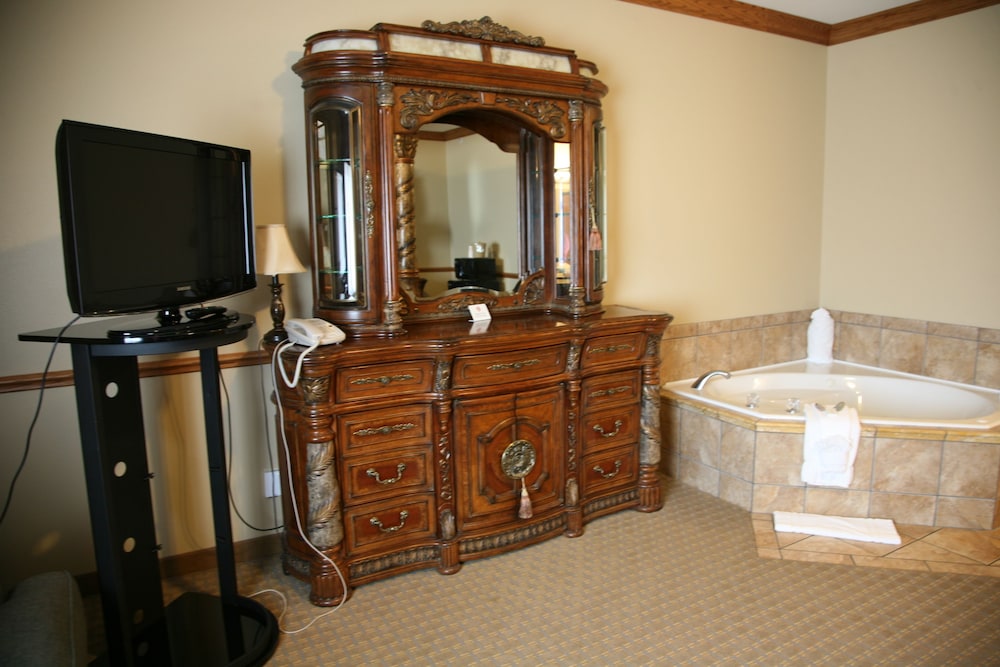 Corporate East Hotel - photo 20