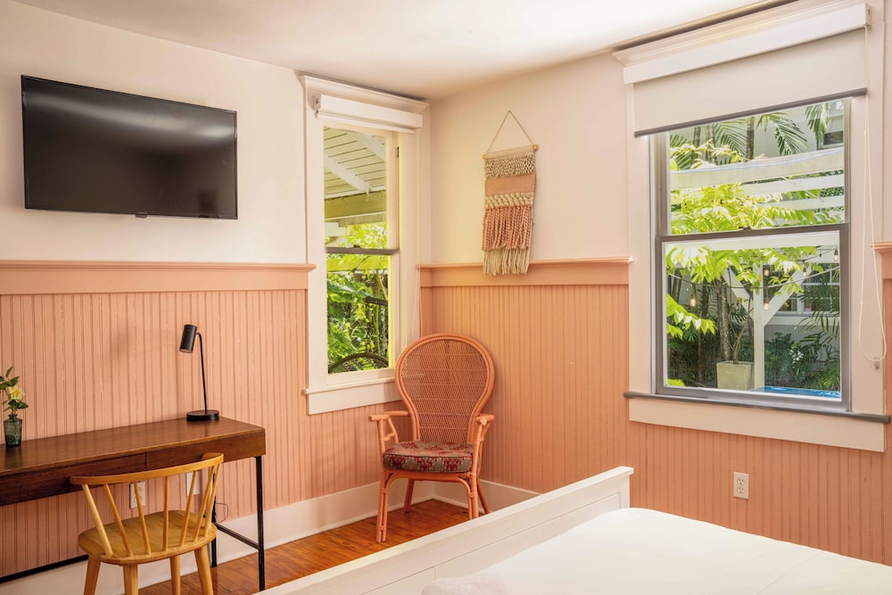Miami River Inn by Renzzi - photo 52