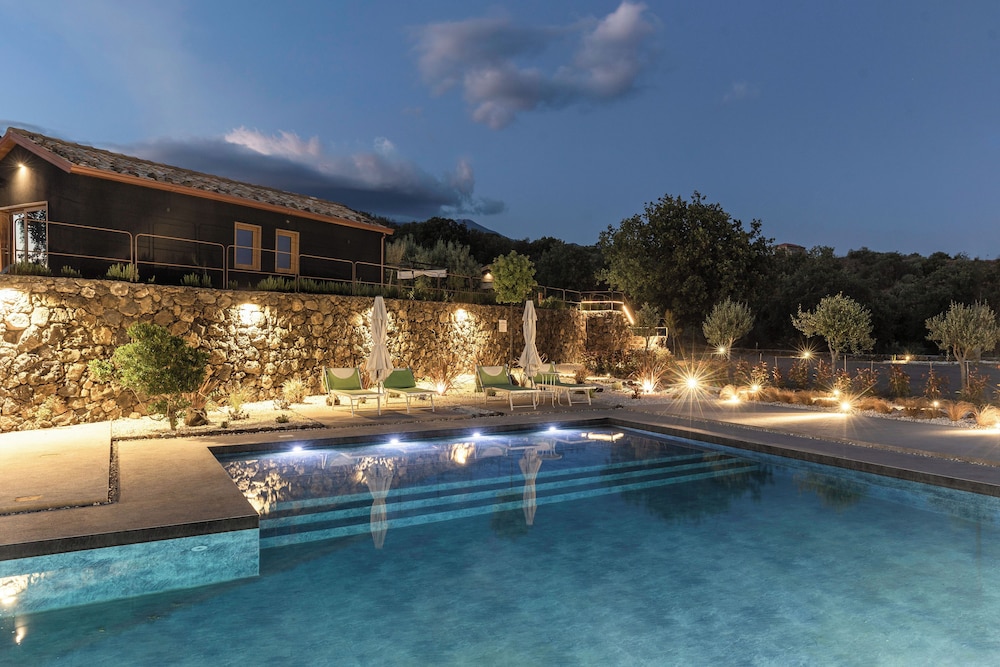 Podere Dell'etna Segreta Nature Hotel — hotel in Biancavilla