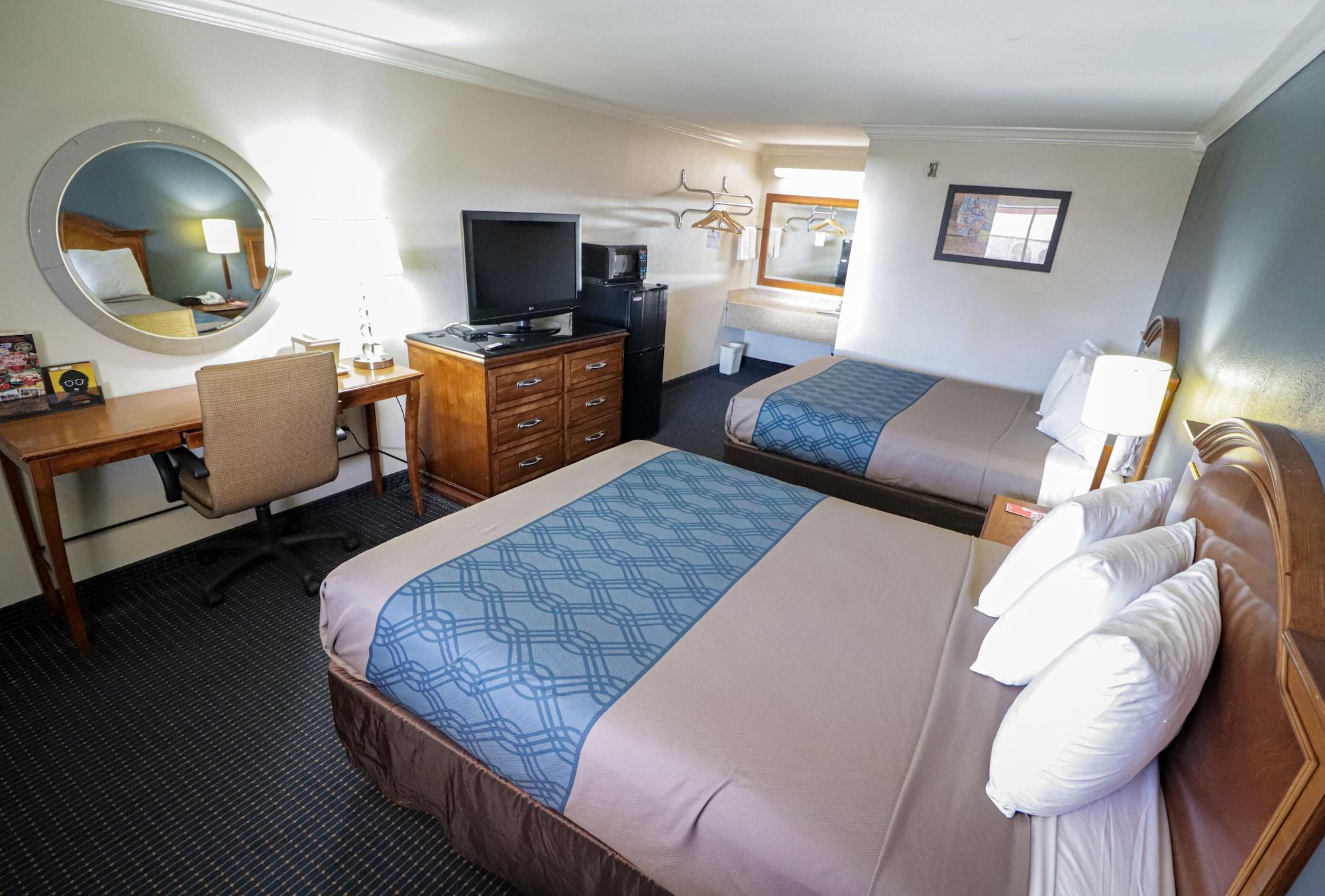 University Inn & Suites San Antonio - photo 12
