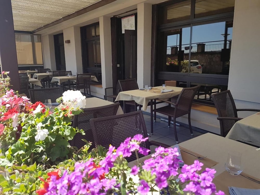 Logis Hôtel Schaeffer Rest St Georges — hotel in Serrieres