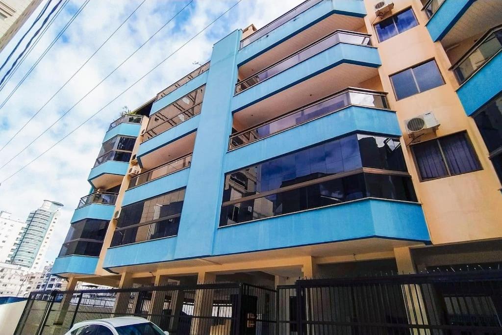 Apto Meia Praia Itapema — 4-Star Luxury Hotel in Itapema, Brasil