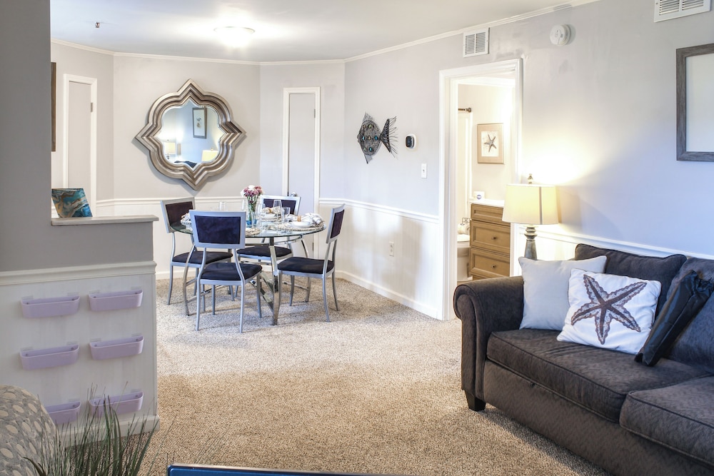 1 2 Mi to Beach: Condo in Hilton Head Resort - photo 5