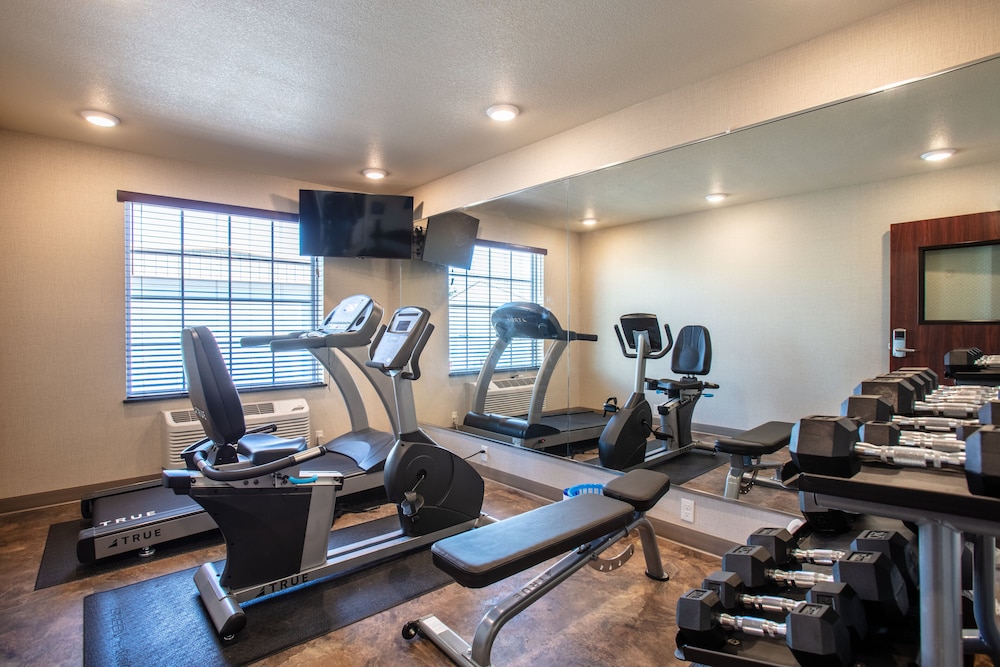 Cobblestone Inn & Suites Pine Bluffs - photo 26