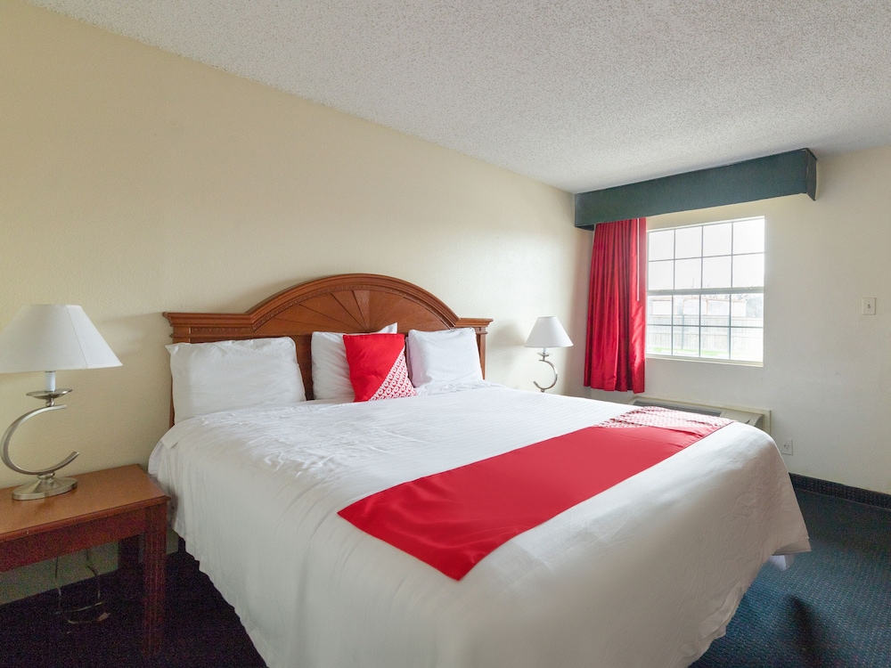 OYO Hotel San Antonio Lackland near Seaworld - photo 6