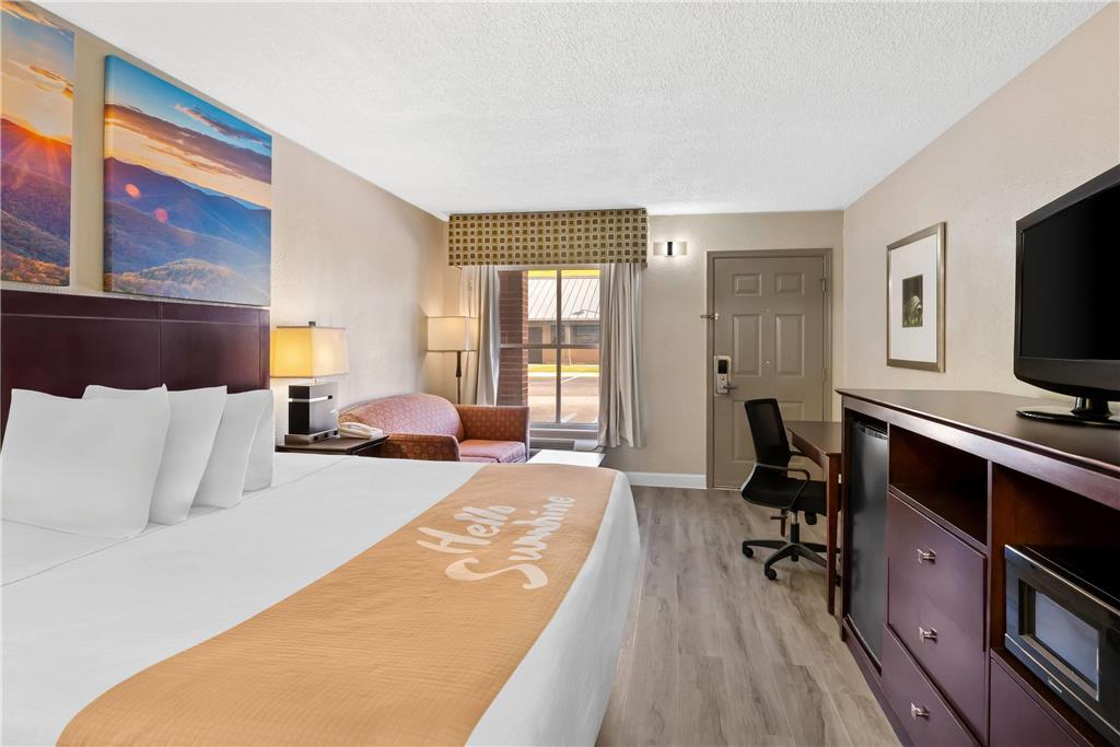 Days Inn by Wyndham Petersburg South Fort Lee - photo 24