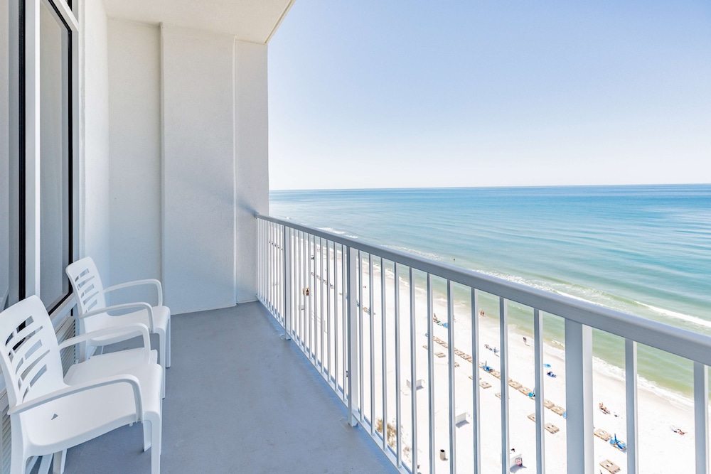 Hampton Inn & Suites Panama City Beach Beachfront - photo 53