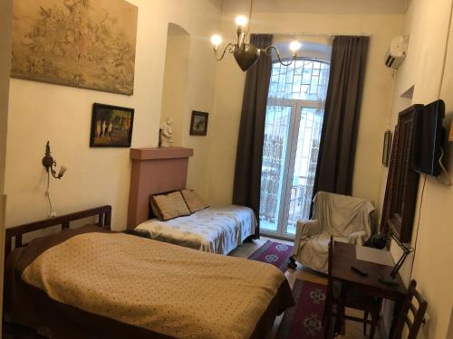 Gutsa Artists Guest House