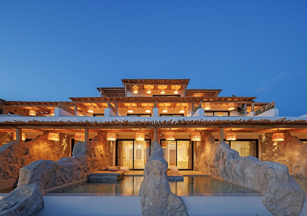 WhiteArt Suites - last minute hotel in Mykonos