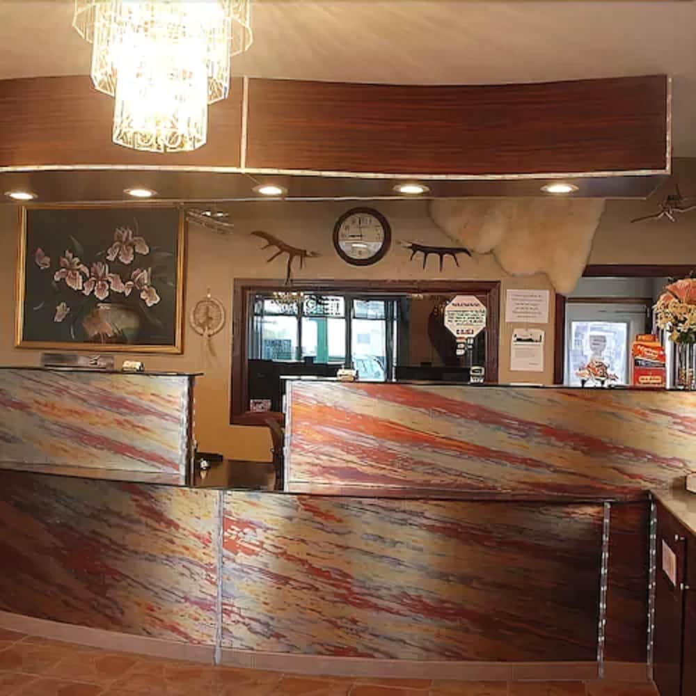 Merrill Field Inn - photo 5