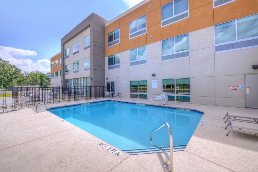 Holiday Inn Express Bethlehem by IHG - photo 23