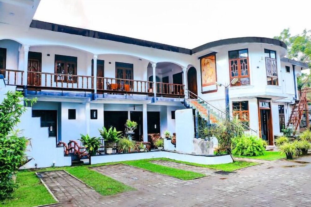 Hotel Millenium - last minute hotel in Anuradhapura