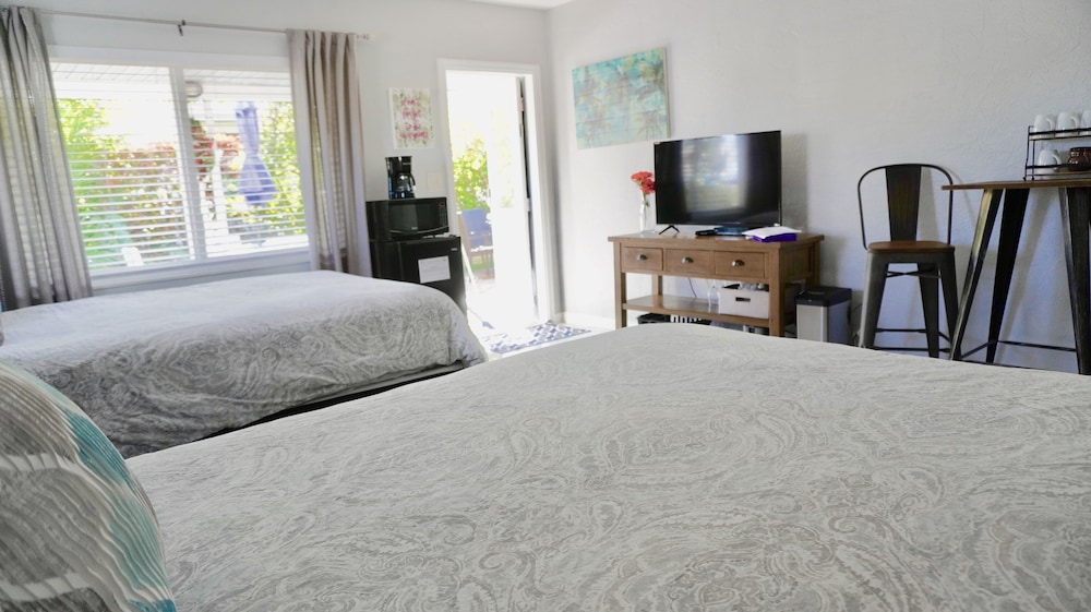 4145 By The Sea Inn & Suites - photo 13