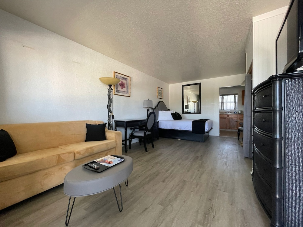 Holiday Isles Resort - photo 8