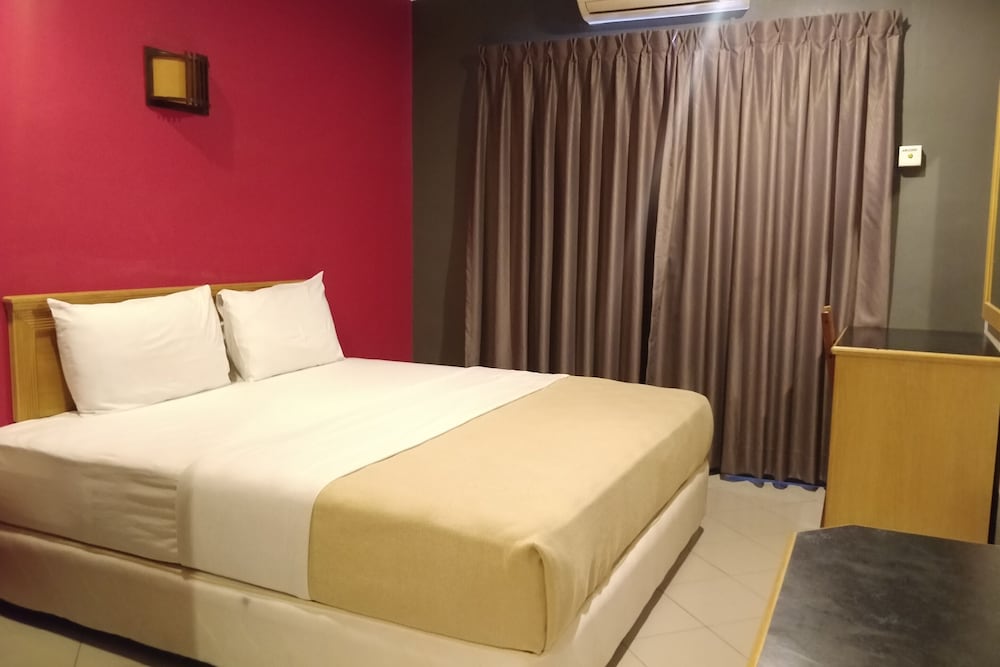 Oyo 90050 V Hotel in Teluk Intan, Malaysia