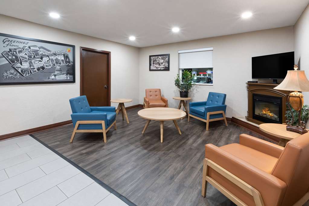 Super 8 by Wyndham Summersville New River National Park - photo 9