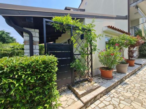 Apartments Erna Porec — 4-Star Luxury Hotel in Porec, Croatia