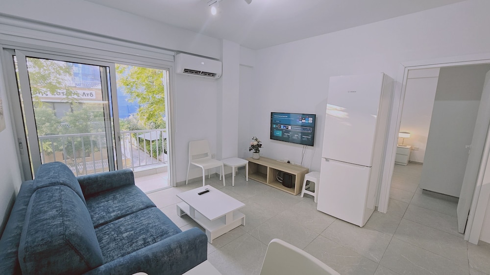 145 NIC Stay Historia Apartment