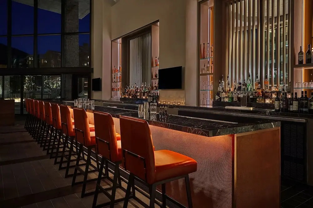 Ski in out exclusive 3BR high end luxury at Park City Mountain restaurants spa bar rooftop pool - photo 7