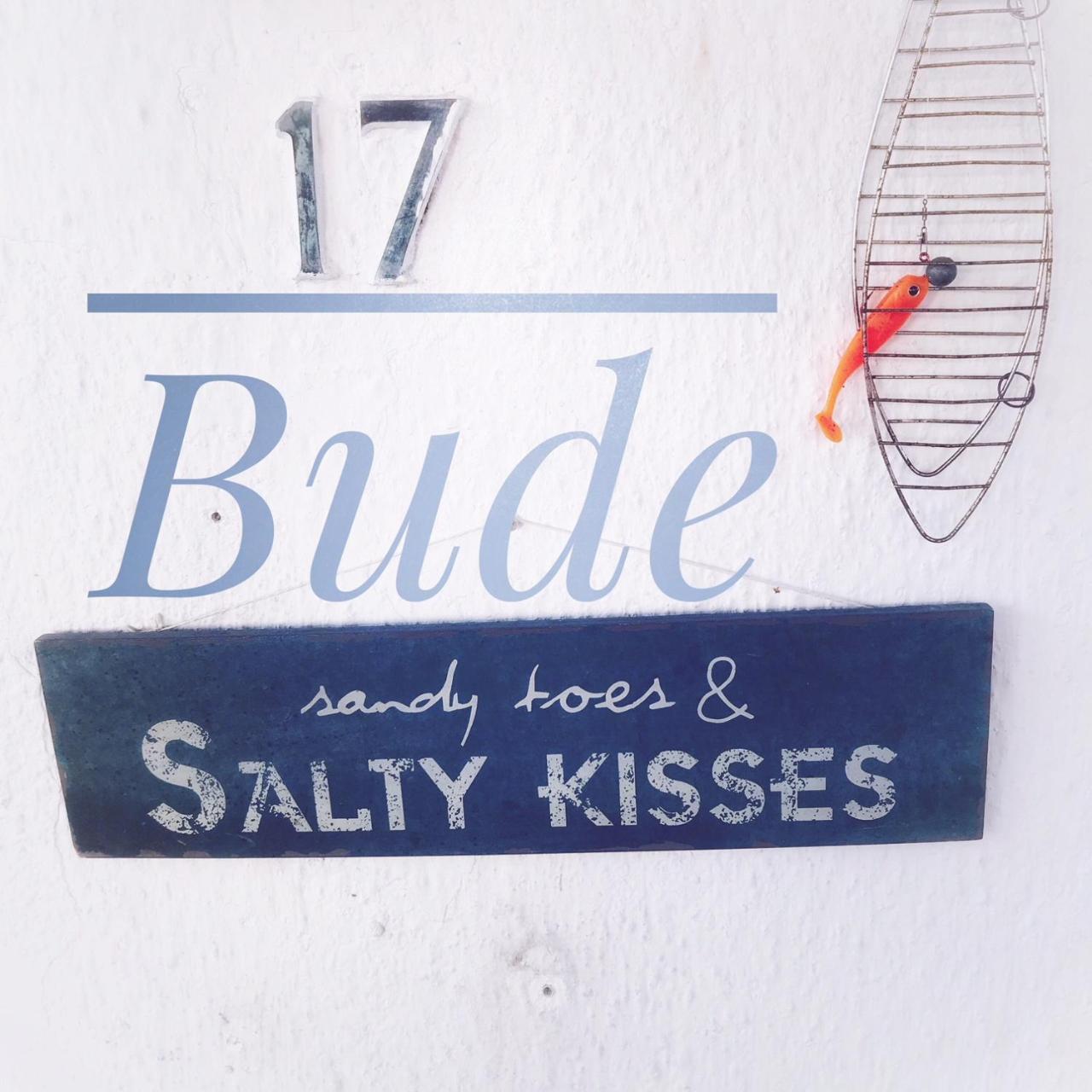 Bude 17 — 4-Star Luxury Hotel in Timmendorfer Strand, Germany