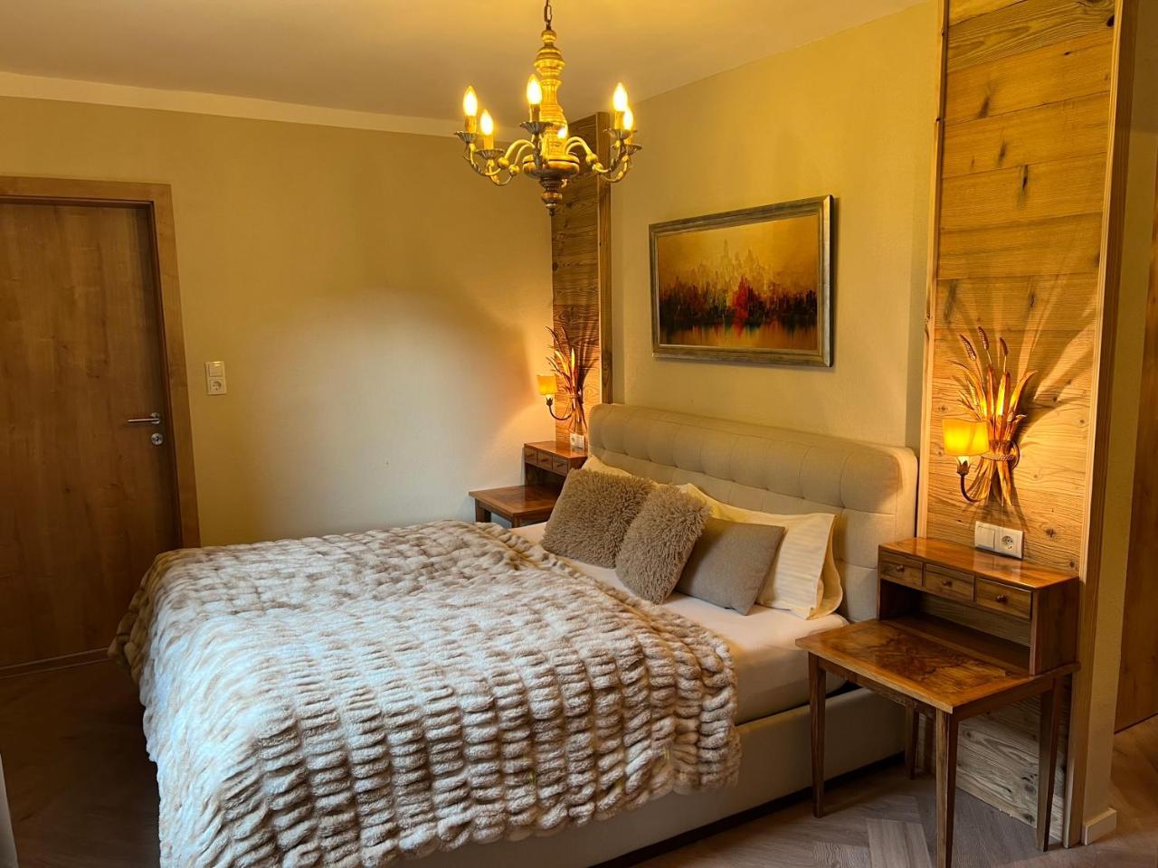 Ferienapartment Residenz Weisses Rössl am See — hotel in Thiersee