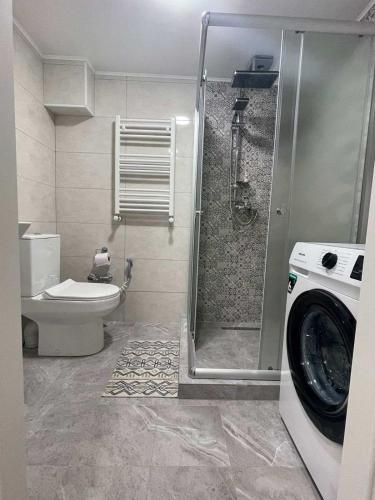 Twin's Twin Apartments