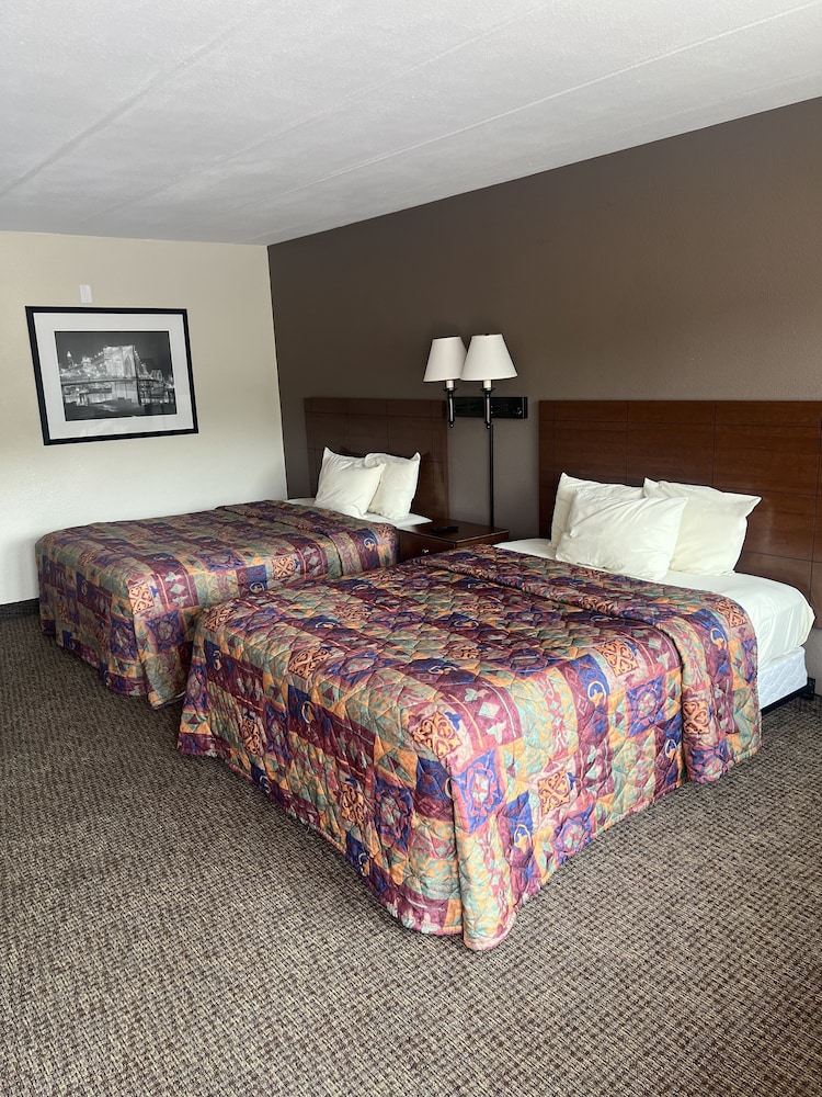 All Star Inn & Suites - photo 115