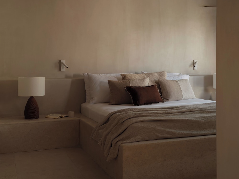 Akria Seaside Suites — Paros — photo 4