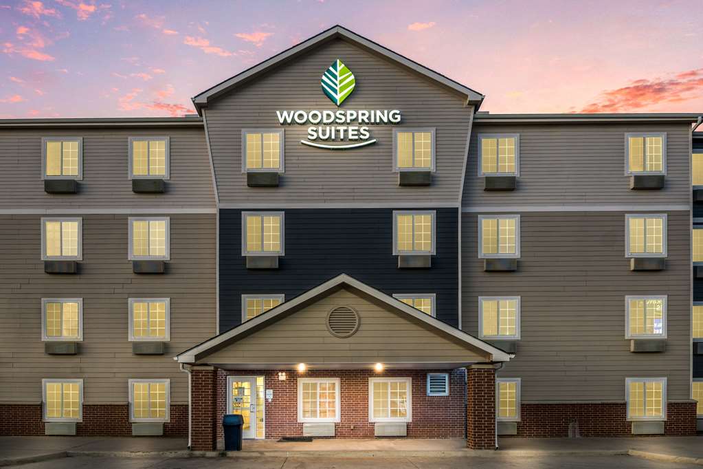 Woodspring Suites Denton - photo 6