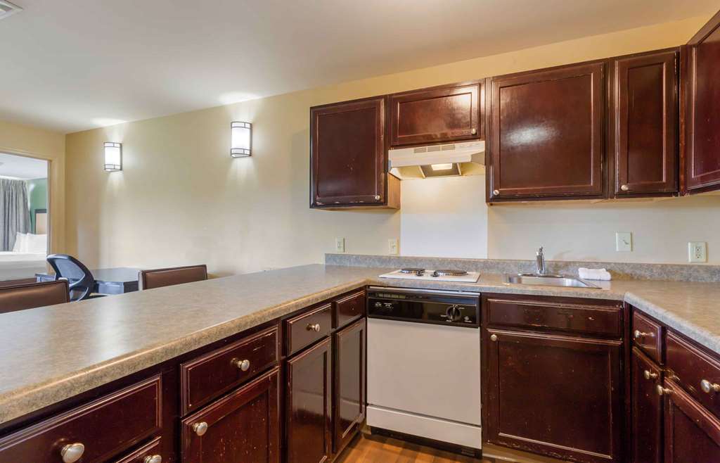 Extended Stay America Suites Columbia Northwest Harbison - photo 43