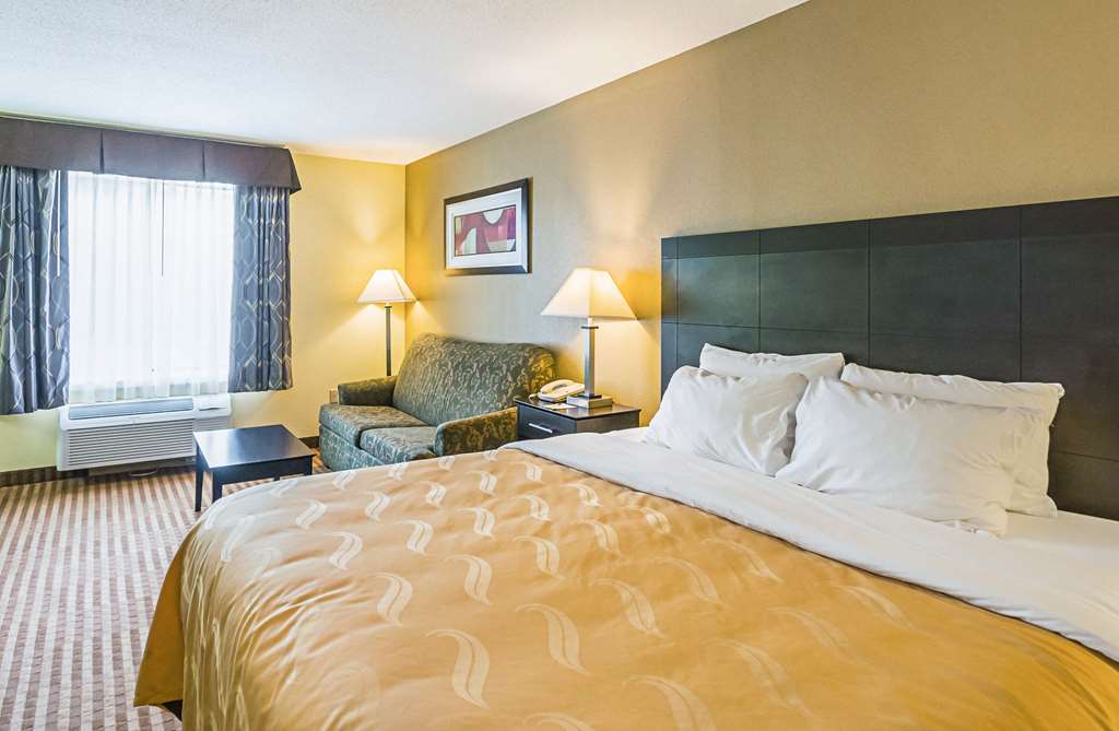 Quality Inn & Suites Frostburg Cumberland - photo 8