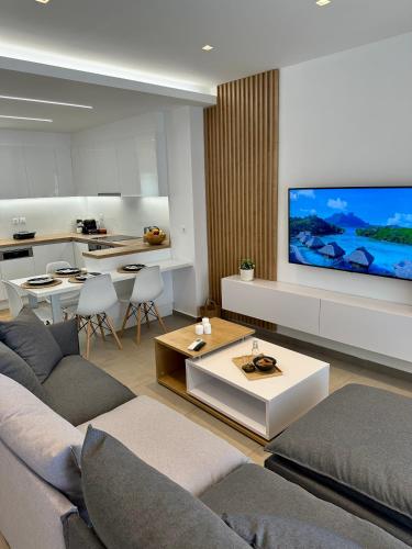 Rodanthi 4 Seasons Unique House — 4-Star Luxury Hotel in Tympaki, Greece