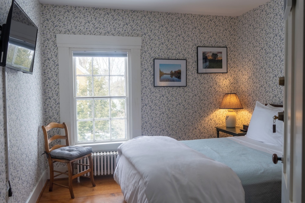 The White Gables Inn - photo 12