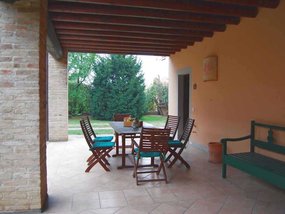 Villa in Capriolo Near Lake Iseo — 4-Star Luxury Hotel in Capriolo, Italy