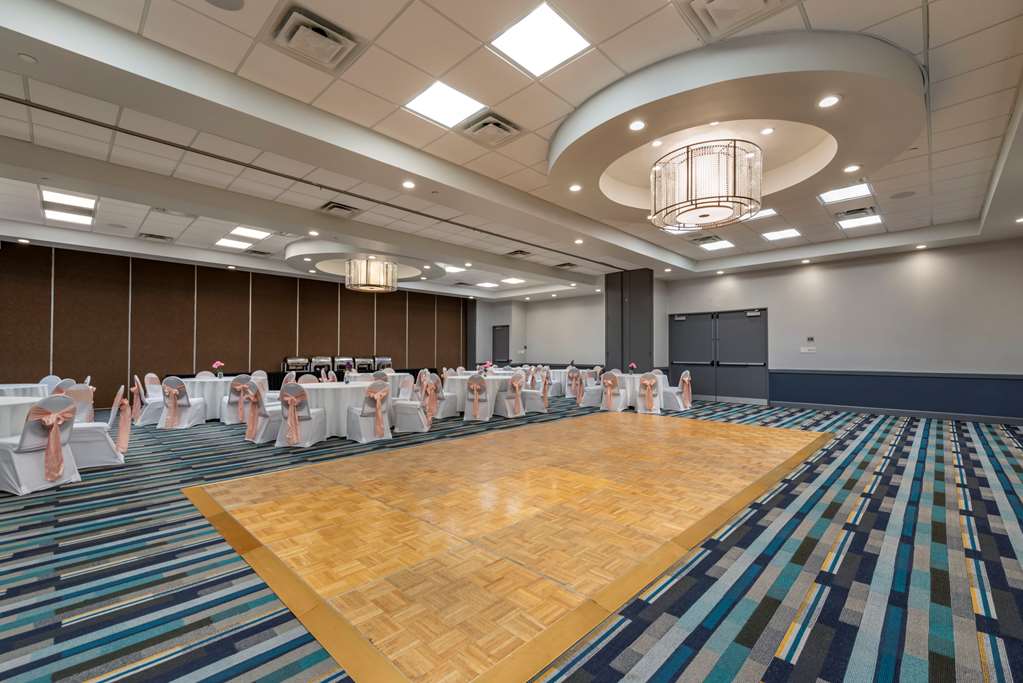 Best Western Premier Denver East - photo 31