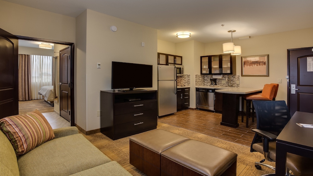 Staybridge Suites By Holiday Inn Johnson City by IHG - photo 12