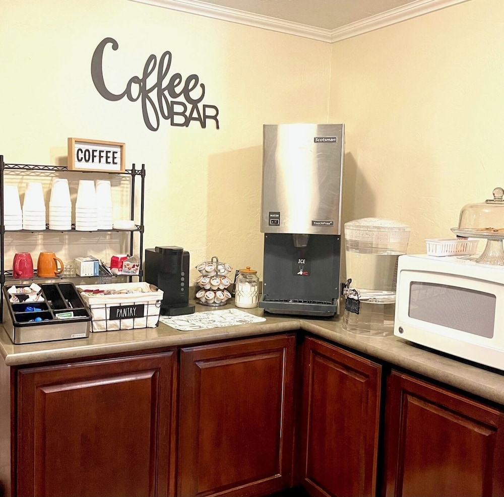 The Oasis Extended Stay - photo 14
