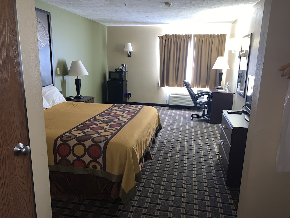 Hotel 7 Inn Anna - photo 15