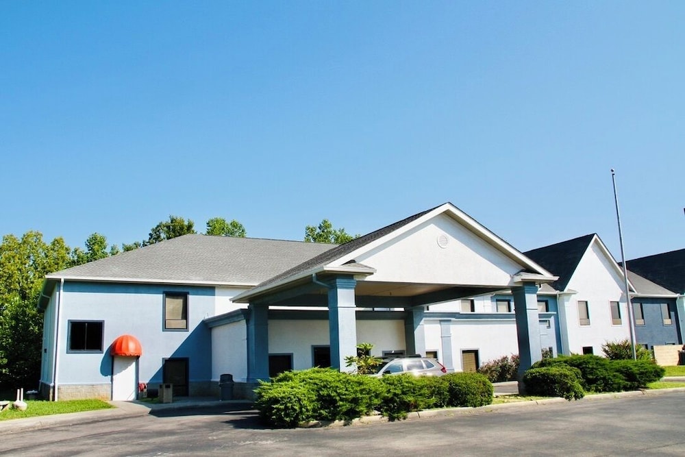 Grand Vista Hotel and Suites - featured photo