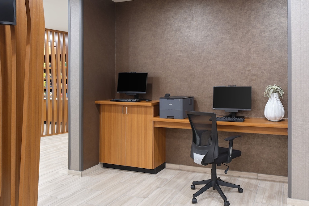 SpringHill Suites by Marriott Jacksonville Baymeadows - photo 20