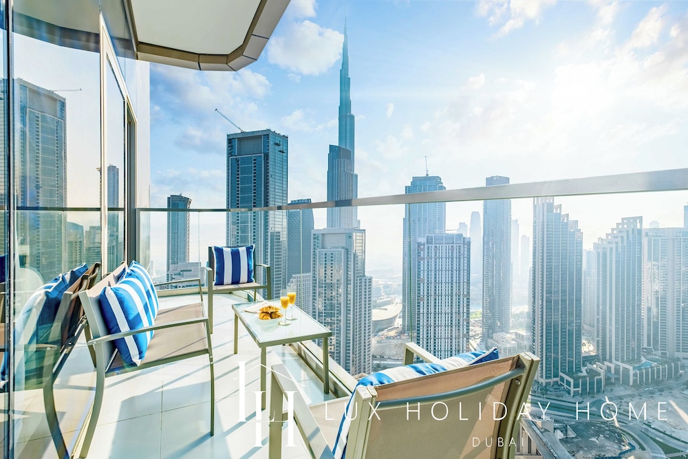 LUX Paramount Burj View Business Bay — 5-Star Luxury Hotel in Dubai, United Arab Emirates
