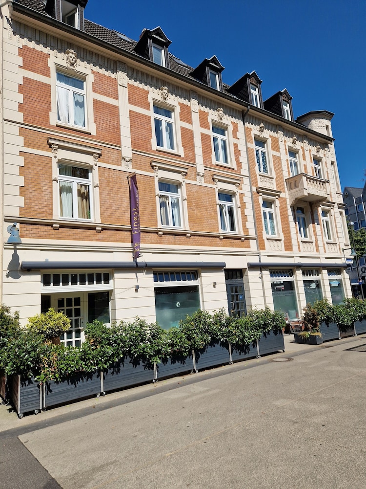 FHS Aparthotel — carbon neutral stay, Bonn