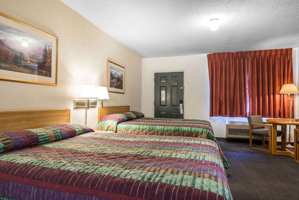 Rodeway Inn & Suites Colorado Springs CO - photo 6