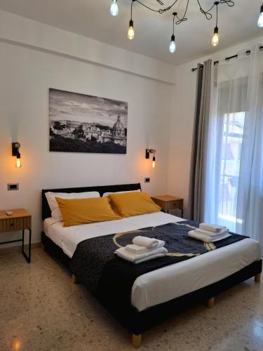 Rome Lumina Bilocale luminoso vicino Metro C 6 fermate dal Colosseo — 4-Star Luxury Hotel in Rome, Italy