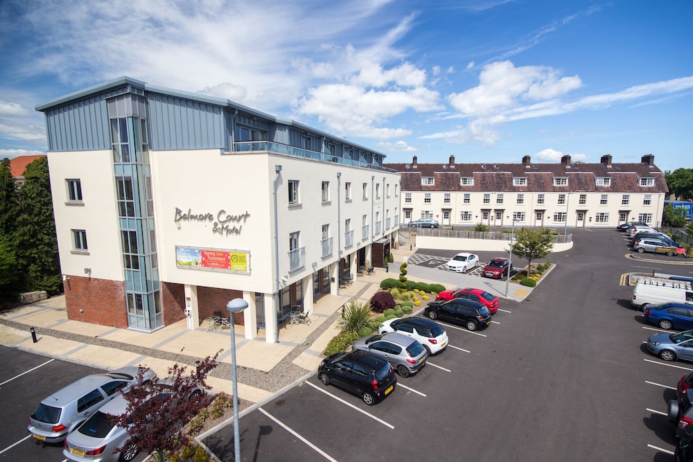 Belmore Court & Motel