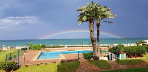Apartamento primera línea de mar — 4-Star Luxury Hotel in Denia, Spain